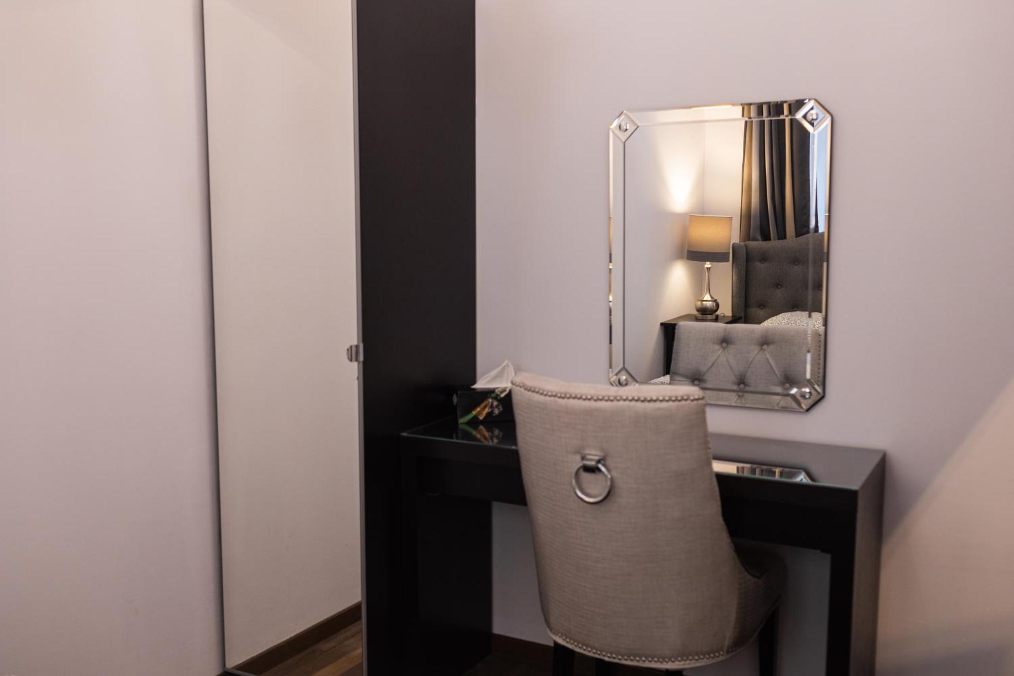 Lux Apartmenty - Old City Kraków Zewnętrze zdjęcie